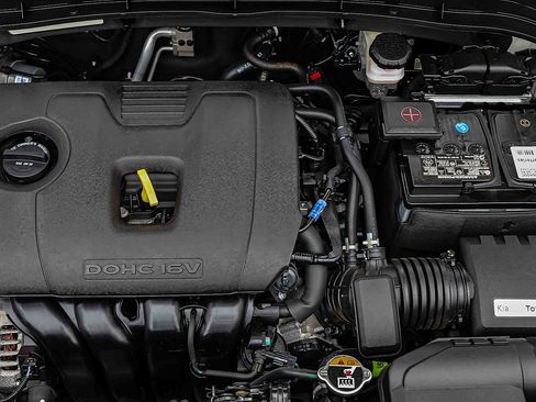 Certified 2025 Kia Soul LX w/ LX Technology Package image 28