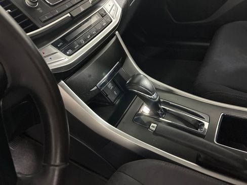 Used 2015 Honda Accord Sport image 20