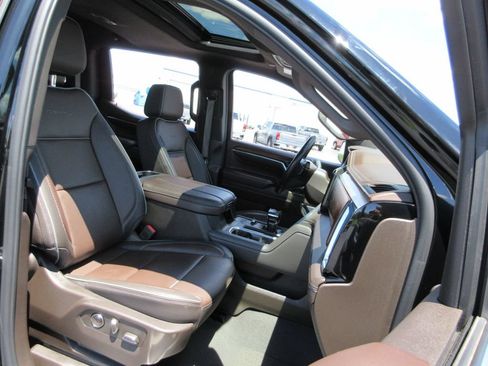 Certified 2024 GMC Sierra 1500 Denali w/ Denali Reserve Package AWD/4WD image 23