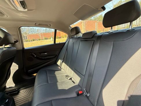 Used 2015 BMW 320i Sedan image 17