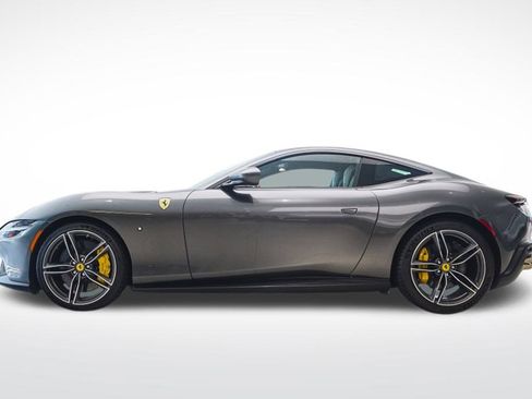 Used 2023 Ferrari Roma image 2