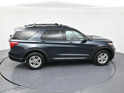Certified 2022 Ford Explorer XLT w/ Class IV Trailer Tow Package image 45