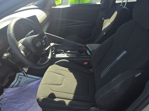 Used 2026 Hyundai Elantra Sport FWD image 7