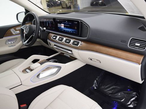 Used 2024 Mercedes-Benz GLE 580 4MATIC image 15