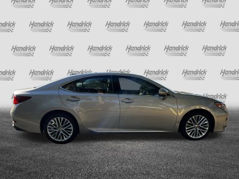 Used 2018 Lexus ES 350 w/ Luxury Package w/Wood Trim FWD image 10