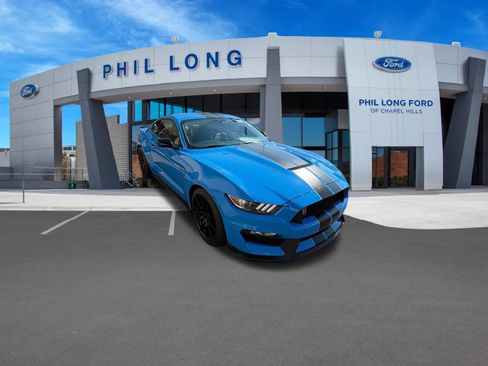 Used 2017 Ford Mustang Shelby GT350 RWD image 8