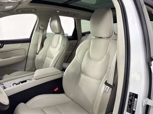 Used 2023 Volvo XC60 B5 Ultimate w/ Protection Package Premier image 39