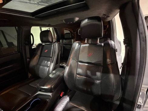 Used 2022 Dodge Durango R/T RWD image 18