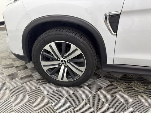 Used 2024 Mitsubishi Outlander Sport SE AWD/4WD image 11
