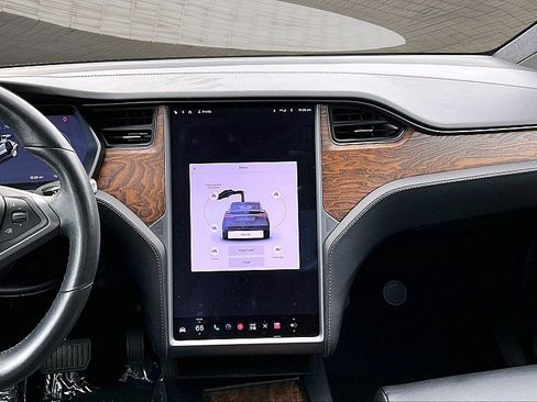 Used 2018 Tesla Model X 100D AWD/4WD image 5
