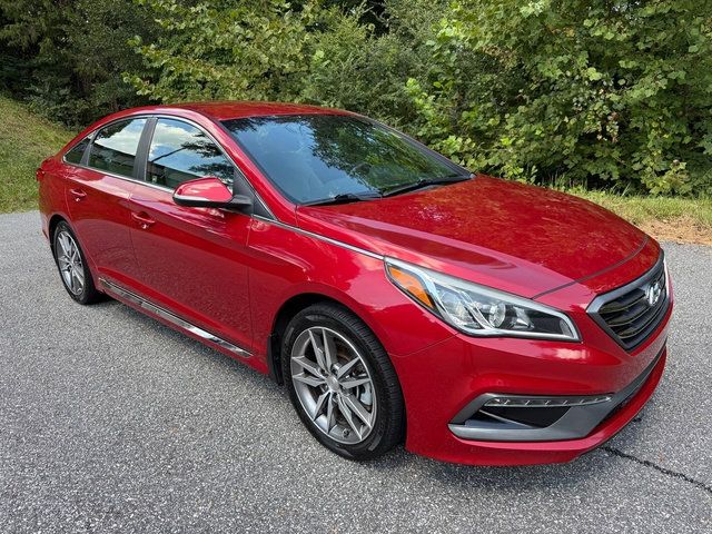 Used 2017 Hyundai Sonata Sport 2.0T FWD image 4