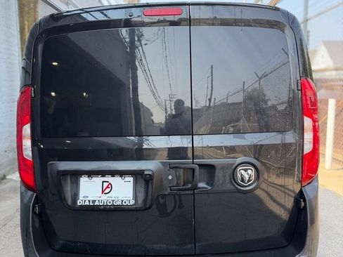 Used 2018 RAM ProMaster City Tradesman FWD image 3