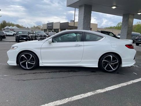 Used 2017 Honda Accord EX-L image 8