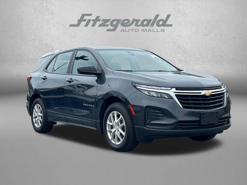 Used 2022 Chevrolet Equinox LS image 1