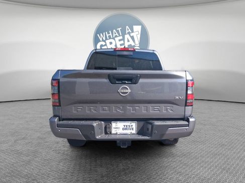 Used 2024 Nissan Frontier SV w/ SV Convenience Package RWD image 5
