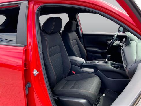 Used 2025 Honda HR-V Sport image 9