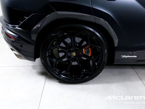 Used 2023 Lamborghini Urus Performante AWD/4WD image 31