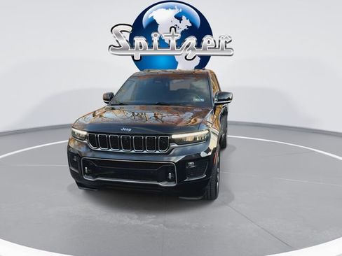 Used 2023 Jeep Grand Cherokee Overland w/ Adv Protech Group III image 3