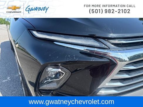 Used 2023 Chevrolet Blazer Premier FWD image 13