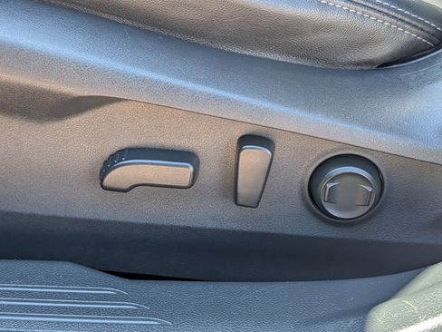 Used 2021 Subaru Outback Limited image 20