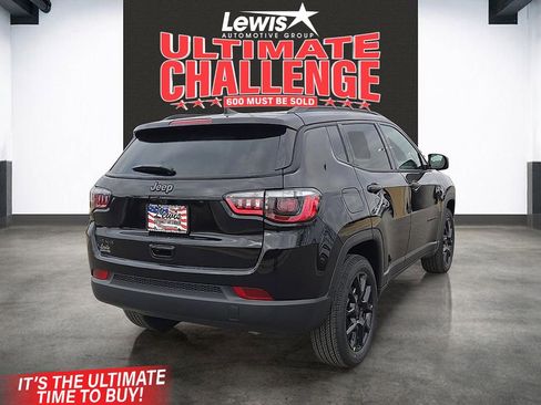 New 2026 Jeep Compass Latitude image 4