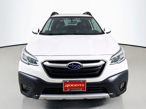 Used 2020 Subaru Outback Limited image 2