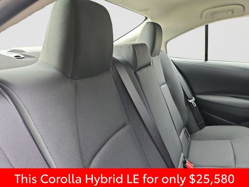 Used 2025 Toyota Corolla LE FWD image 45