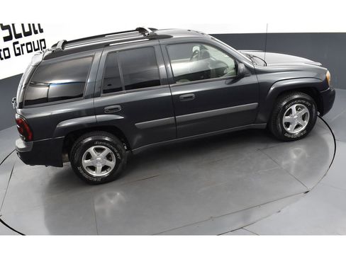 Used 2005 Chevrolet TrailBlazer LS w/ LS Preferred Equipment Group AWD/4WD image 22