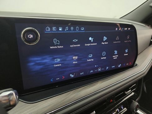 Used 2025 Chevrolet Tahoe LT image 13