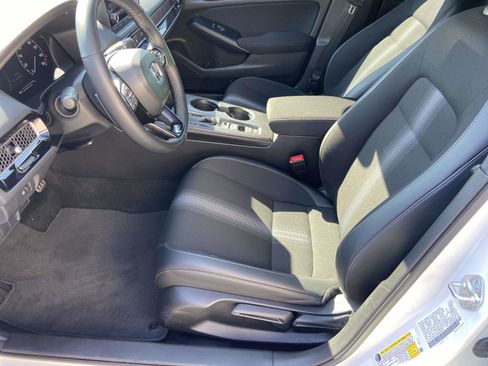 Certified 2025 Honda Civic Sport image 9
