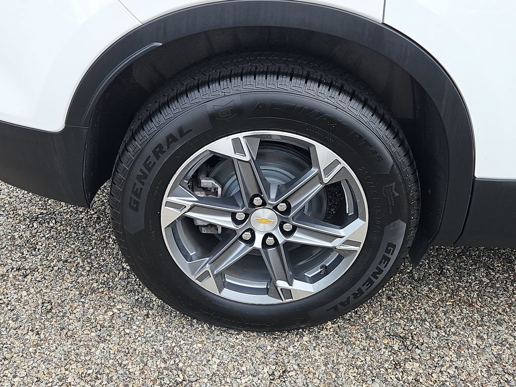 Certified 2025 Chevrolet Blazer LT AWD/4WD image 9