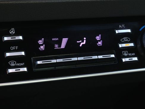 Used 2020 Hyundai Sonata Limited image 26