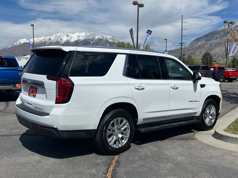 Used 2021 GMC Yukon Denali AWD/4WD image 9