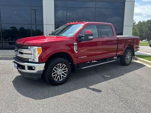 Used 2017 Ford F250 Lariat w/ Lariat Value Package AWD/4WD image 1
