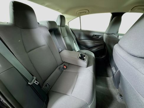 Certified 2025 Toyota Corolla LE image 28