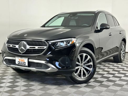 Used 2024 Mercedes-Benz GLC 300 GLC 300 image 33