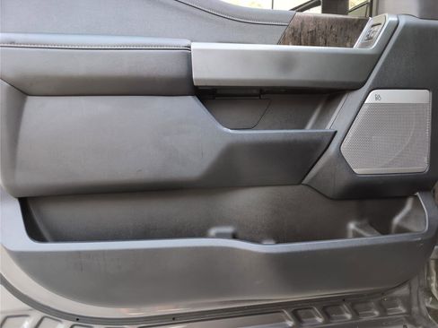 Used 2024 Ford F250 Lariat w/ Sport Appearance Package image 11