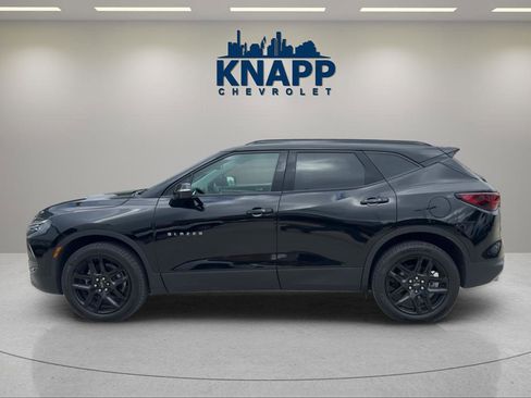 Used 2023 Chevrolet Blazer LT image 2