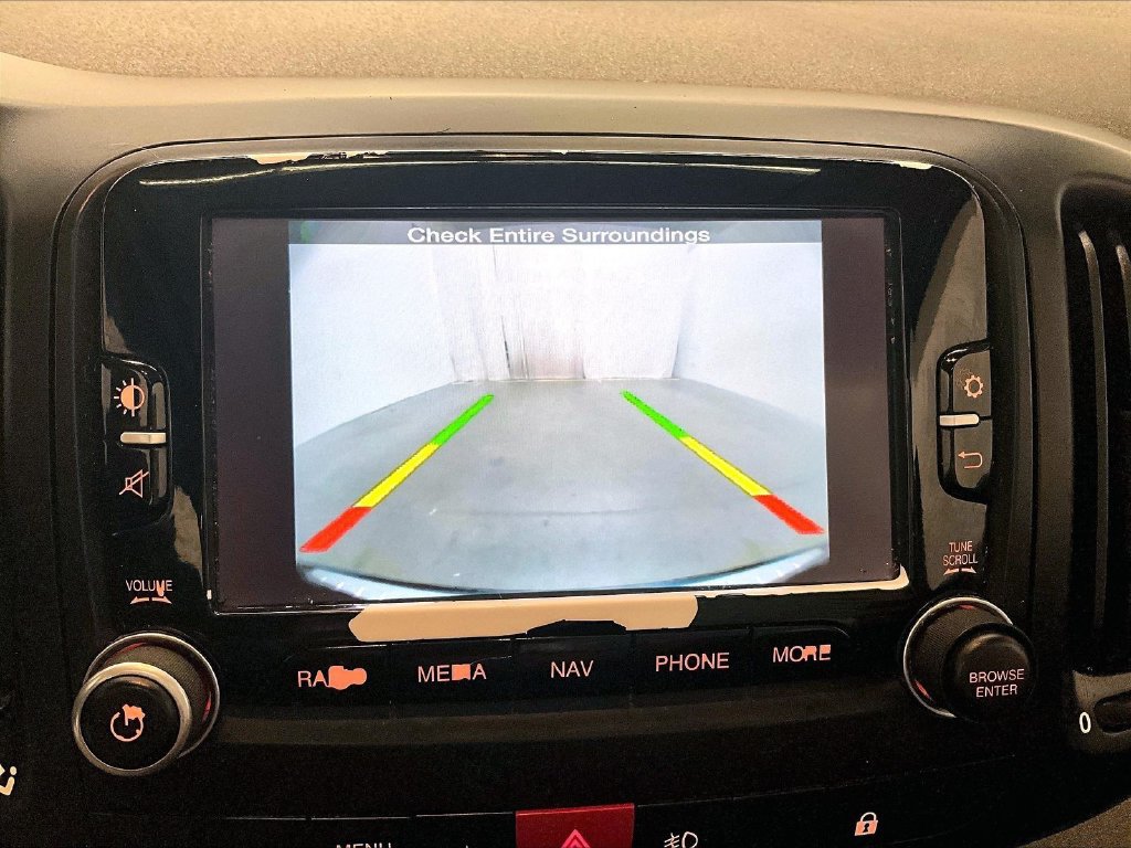 Used 2014 FIAT 500L Trekking w/ Popular Equipment Group FWD image 14