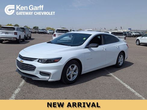 Used 2017 Chevrolet Malibu LS image 1