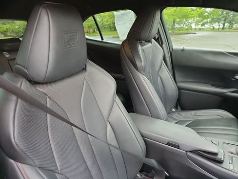 Used 2020 Lexus UX 200 F Sport w/ Accessory Package FWD image 12