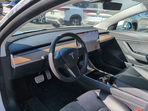 Used 2020 Tesla Model 3 Performance image 8