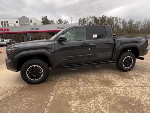 New 2026 Toyota Tacoma TRD Off-Road image 3