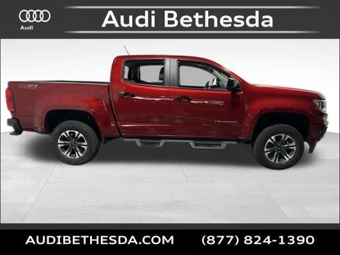 Used 2022 Chevrolet Colorado Z71 AWD/4WD image 8