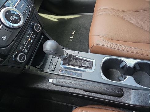 Used 2021 Acura ILX w/ Premium Package image 25