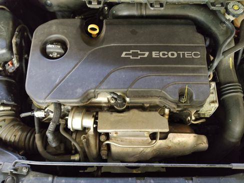 Used 2017 Chevrolet Cruze LT w/ Convenience Package image 30