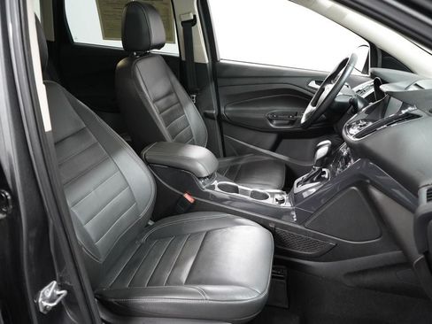 Used 2015 Ford Escape Titanium w/ Equipment Group 301A AWD/4WD image 30