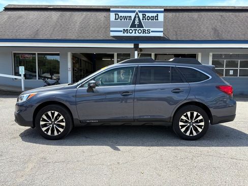 Used 2015 Subaru Outback 2.5i Limited AWD/4WD image 2