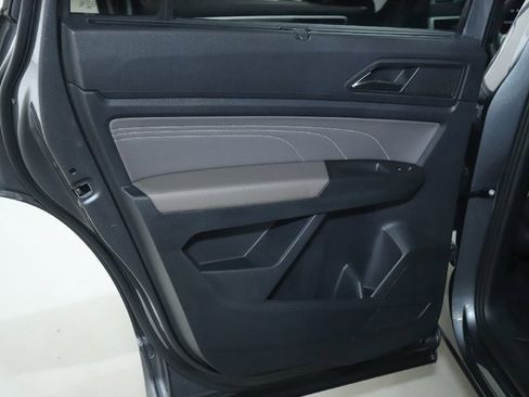 Used 2023 Volkswagen Atlas SEL Premium image 36