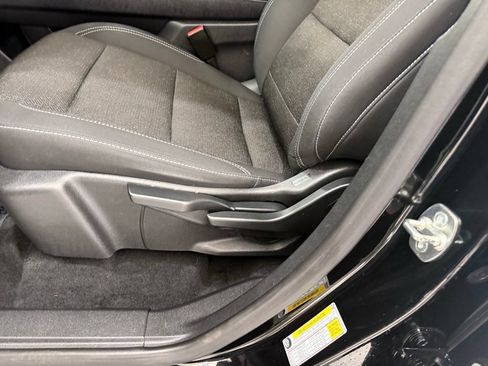 Used 2024 Chevrolet Traverse LS FWD image 15